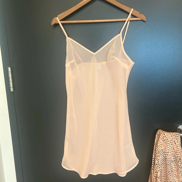 Charlie Jade silk dress XS 2 piece with beautiful pink slip near new condition - Picture 5 of 14